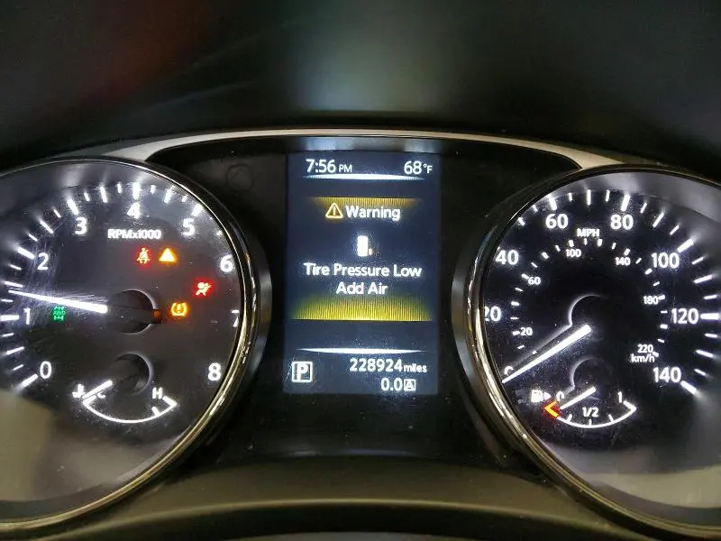 2014 NISSAN ROGUE S  