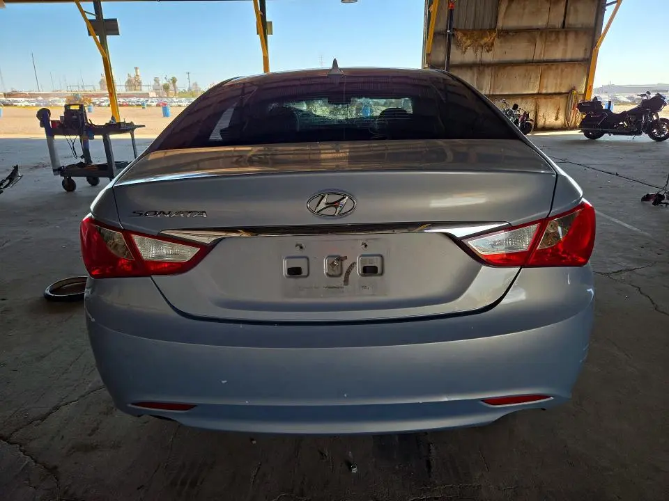 2011 HYUNDAI SONATA SE  