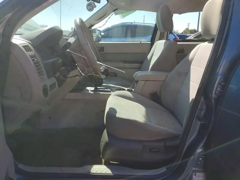 2010 FORD ESCAPE XLT  