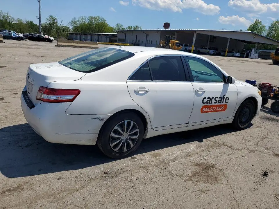 2011 TOYOTA CAMRY BASE  