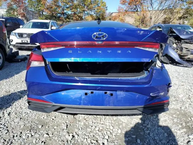 2022 HYUNDAI ELANTRA SEL  