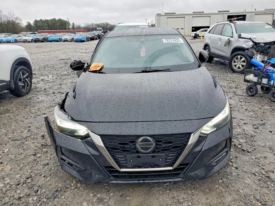 2021 NISSAN SENTRA SR  