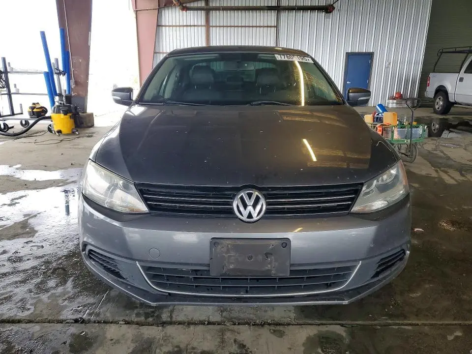 2014 VOLKSWAGEN JETTA SE  