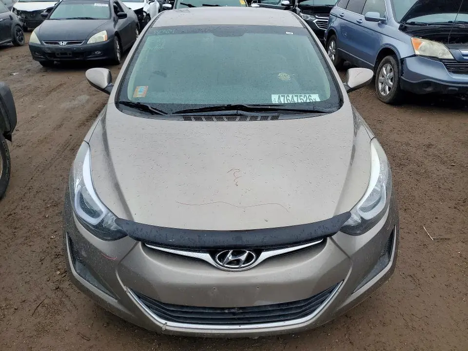 2015 HYUNDAI ELANTRA SE  