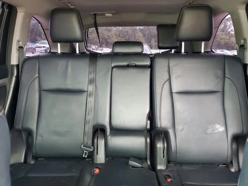 2017 TOYOTA HIGHLANDER XLE  