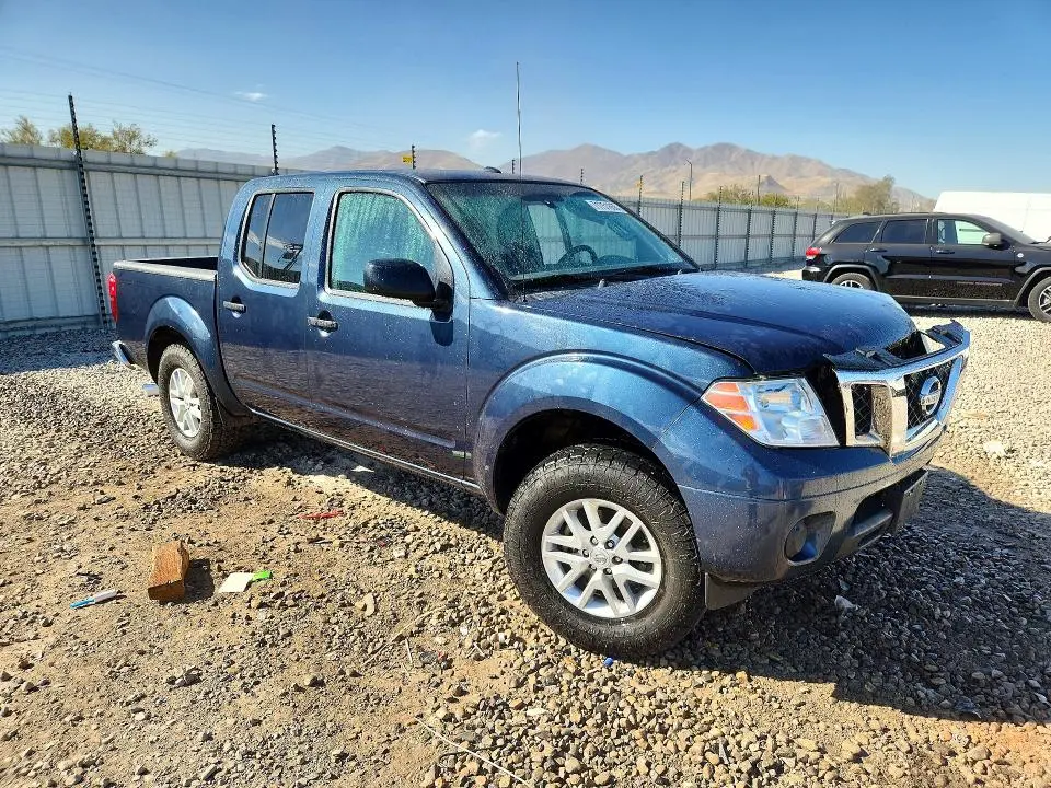 2016 NISSAN FRONTIER SV  