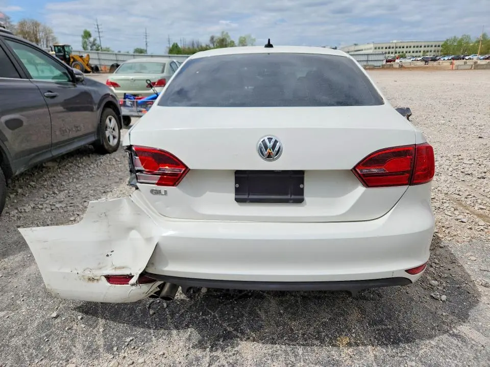 2013 VOLKSWAGEN JETTA GLI  