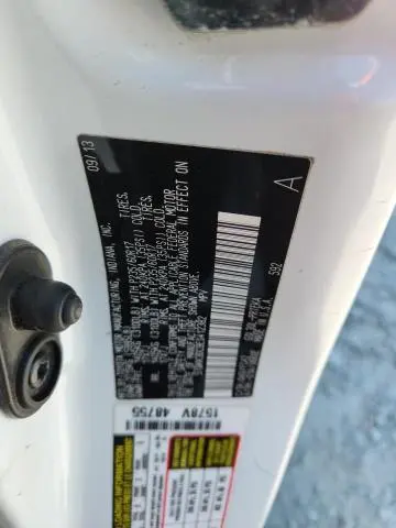 2014 TOYOTA SIENNA LE  
