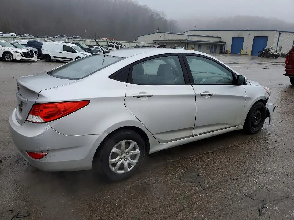2013 HYUNDAI ACCENT GLS  