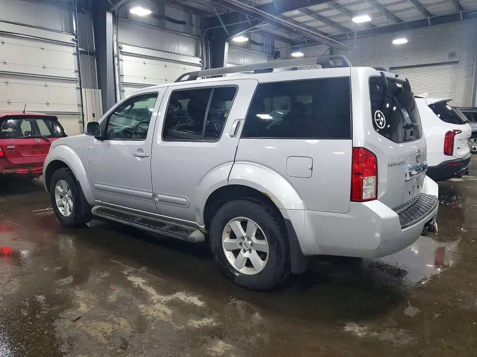 2012 NISSAN PATHFINDER S  