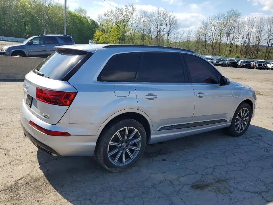 2017 AUDI Q7 PRESTIGE  