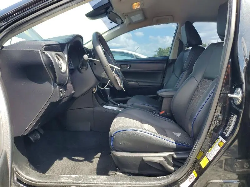 2018 TOYOTA COROLLA SE  