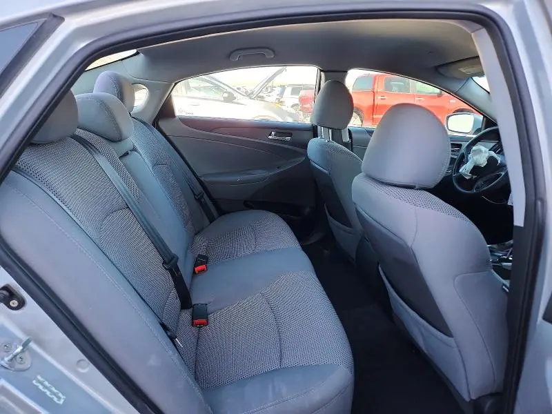 2011 HYUNDAI SONATA GLS  
