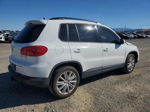 2016 VOLKSWAGEN TIGUAN S  