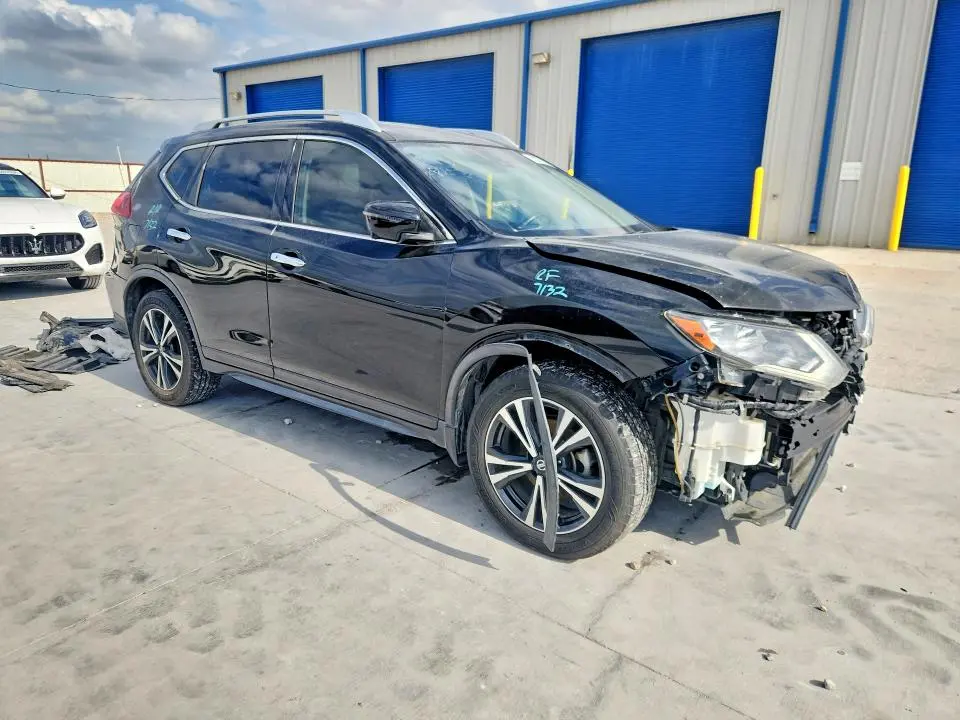 2019 NISSAN ROGUE SV  