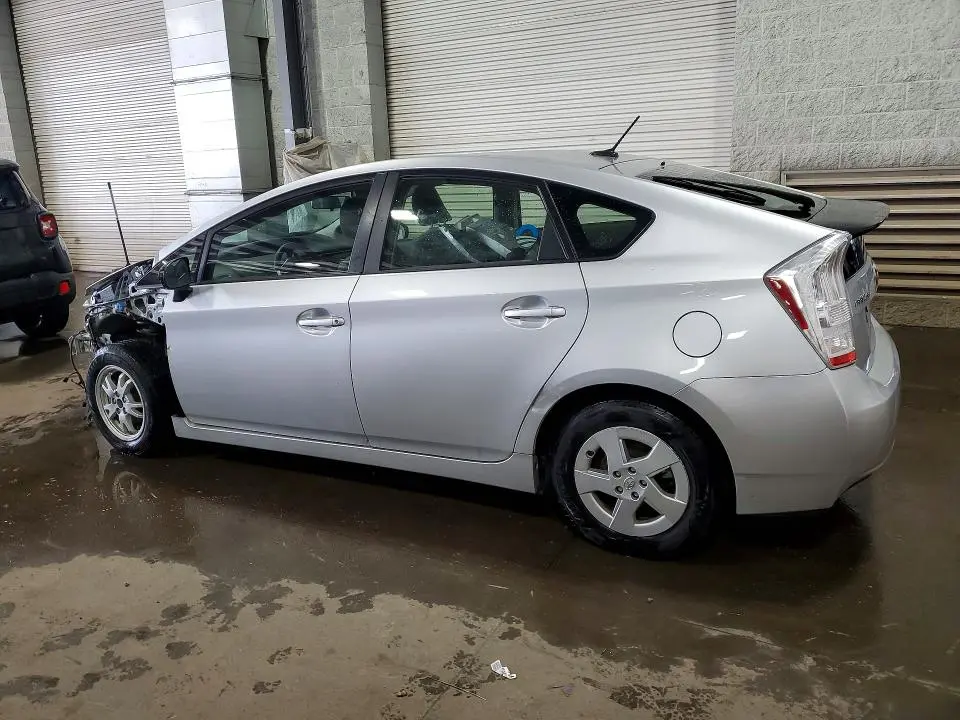 2010 TOYOTA PRIUS II  