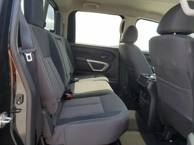 2024 NISSAN TITAN XD SV  