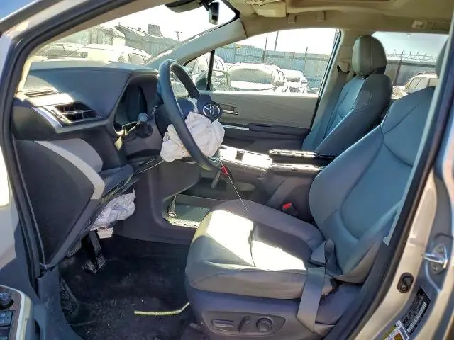 2021 TOYOTA SIENNA XLE 8-PASSENGER  