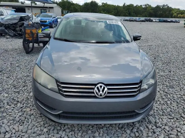 2013 VOLKSWAGEN PASSAT SE  