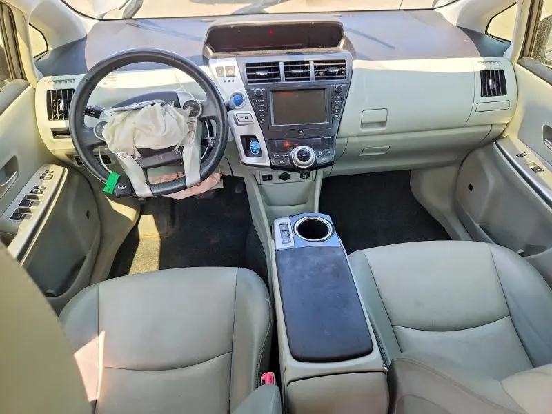 2014 TOYOTA PRIUS V FIVE  