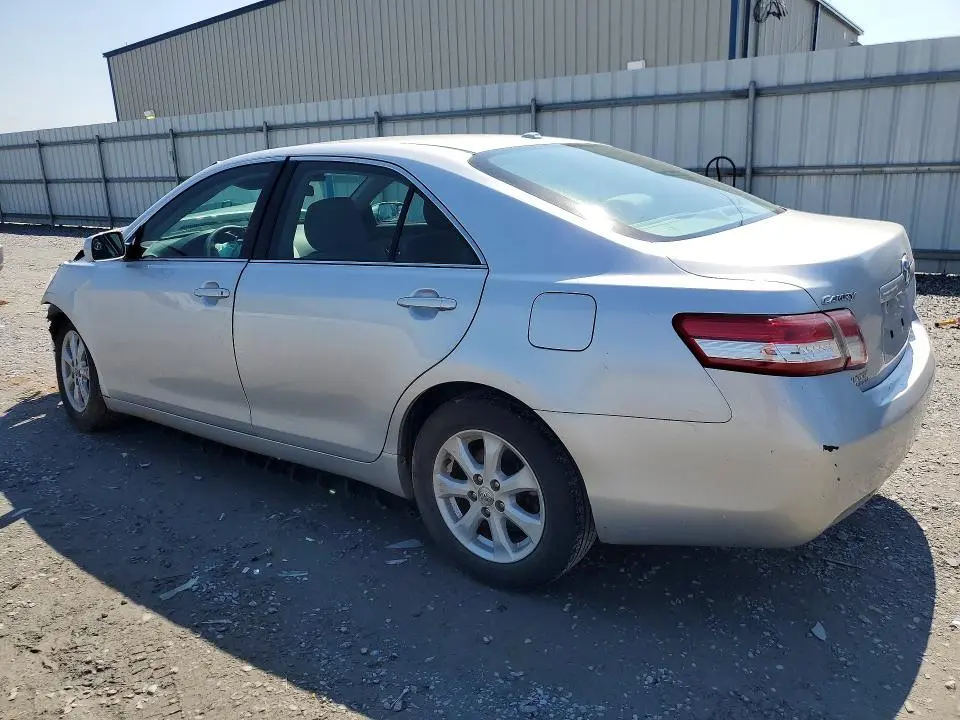 2011 TOYOTA CAMRY LE  