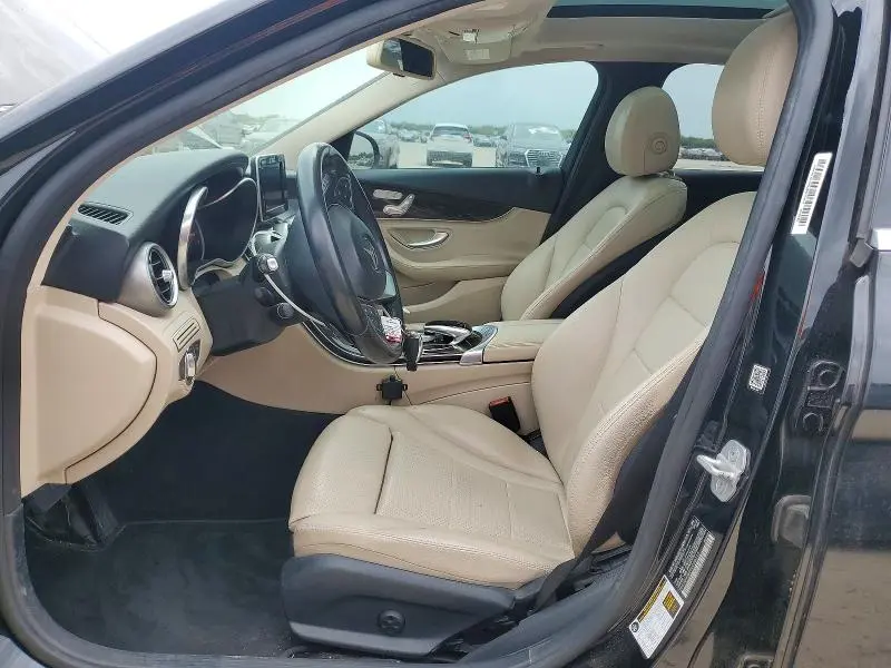 2015 MERCEDES-BENZ C 300  