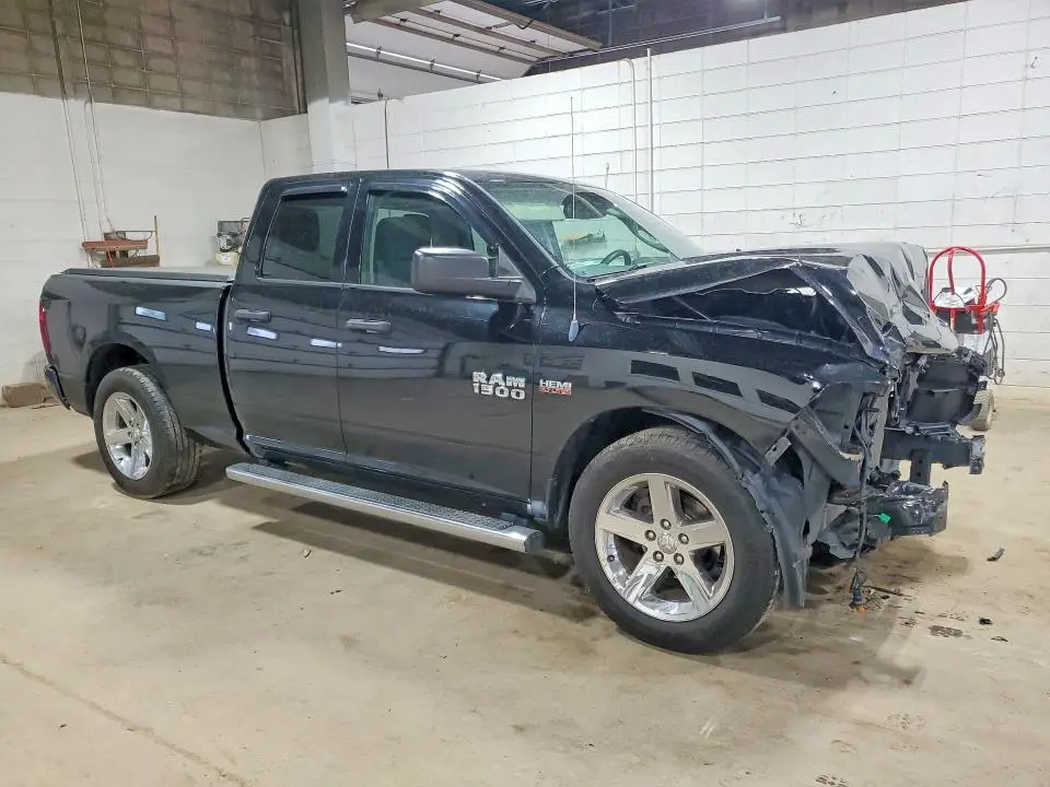 2014 RAM 1500 ST  