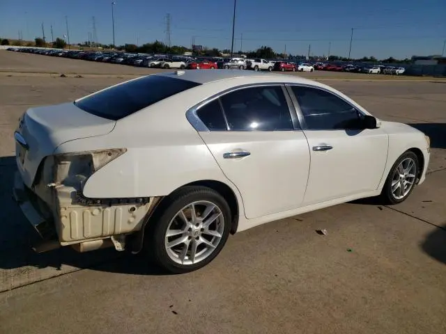 2010 NISSAN MAXIMA S