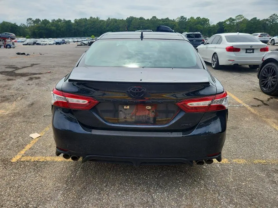 2020 TOYOTA CAMRY XSE  