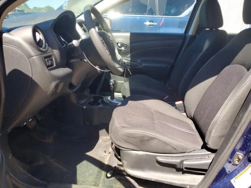 2018 NISSAN VERSA SV  
