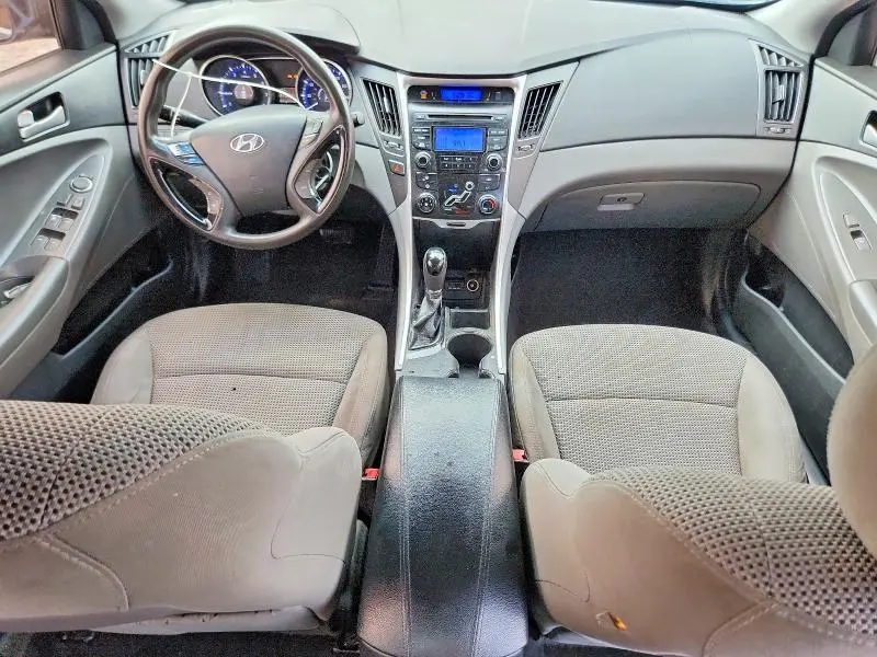 2012 HYUNDAI SONATA GLS  