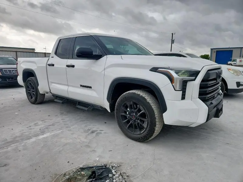2023 TOYOTA TUNDRA DOUBLE CAB SR  