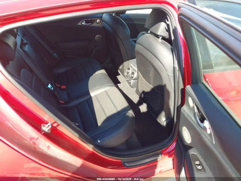 2018 KIA STINGER GT2