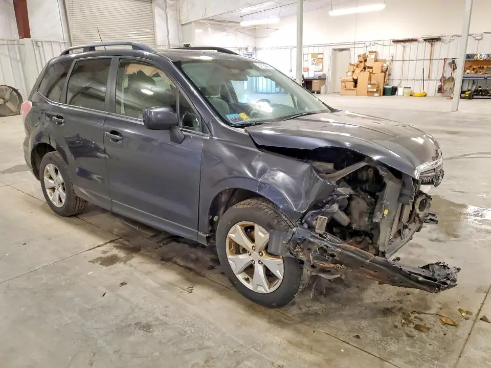 2015 SUBARU FORESTER   