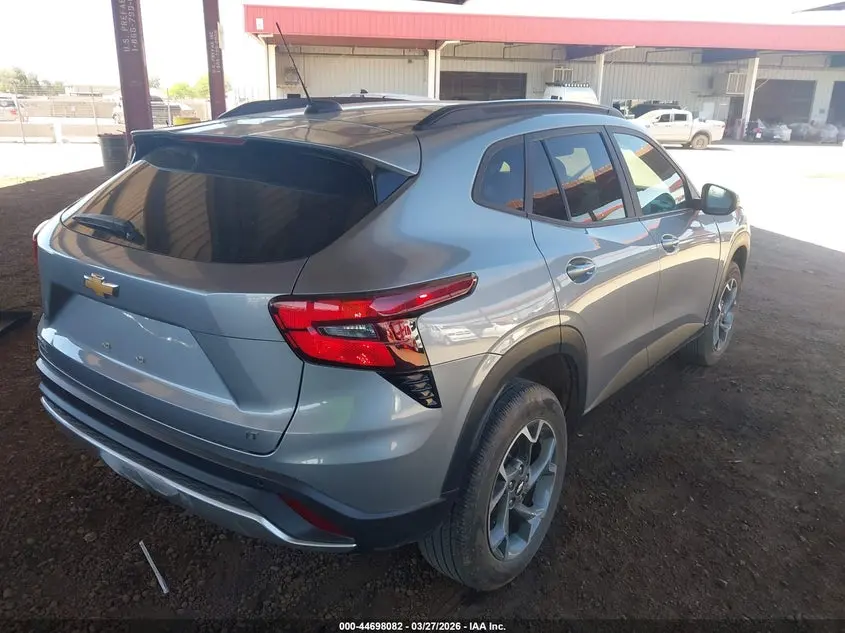 2024 CHEVROLET TRAX FWD LT