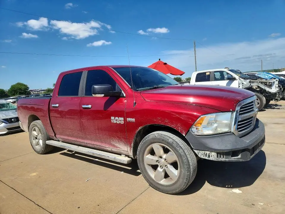 2014 RAM 1500 SLT  