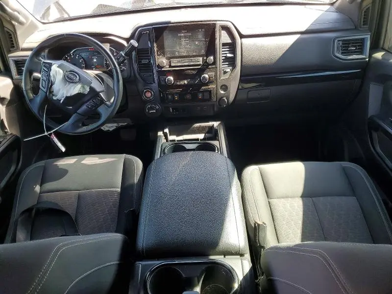 2023 NISSAN TITAN SV  