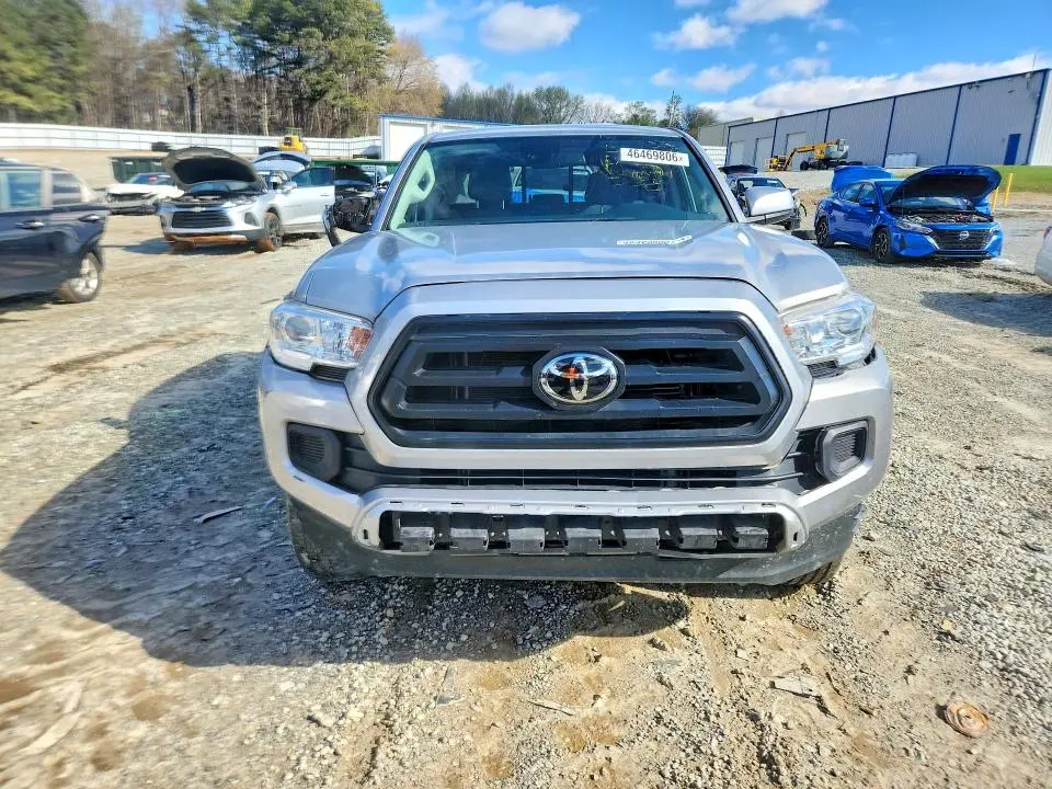 2020 TOYOTA TACOMA SR V6  