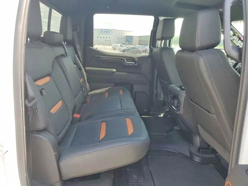 2026 GMC SIERRA K1500 AT4  