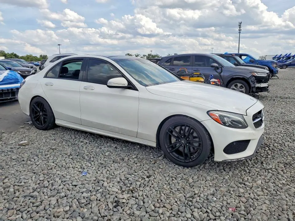 2015 MERCEDES-BENZ C 300  