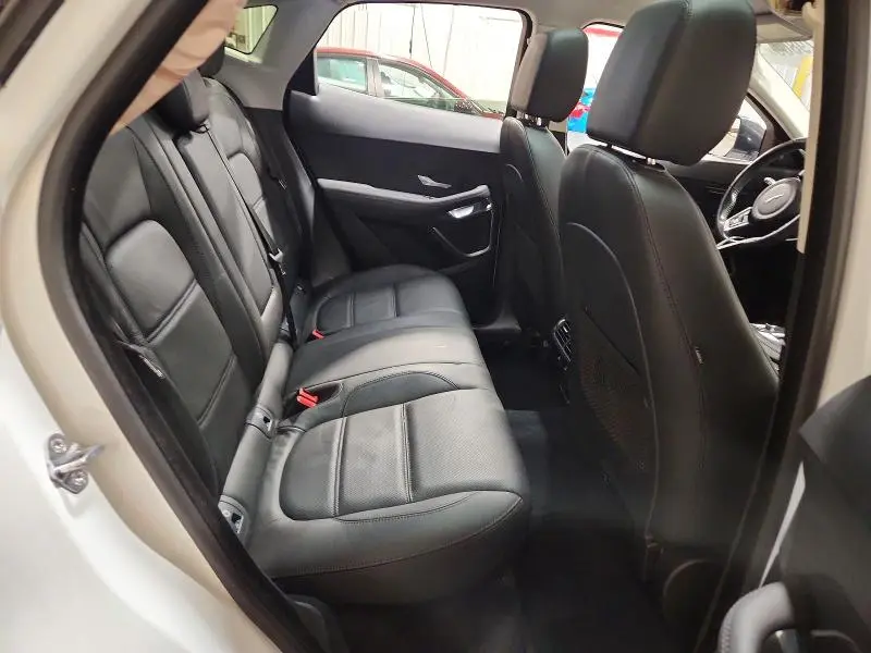 2019 JAGUAR E-PACE SE  
