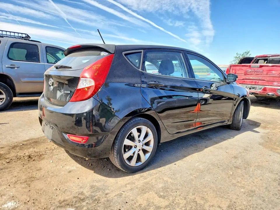 2012 HYUNDAI ACCENT GLS  