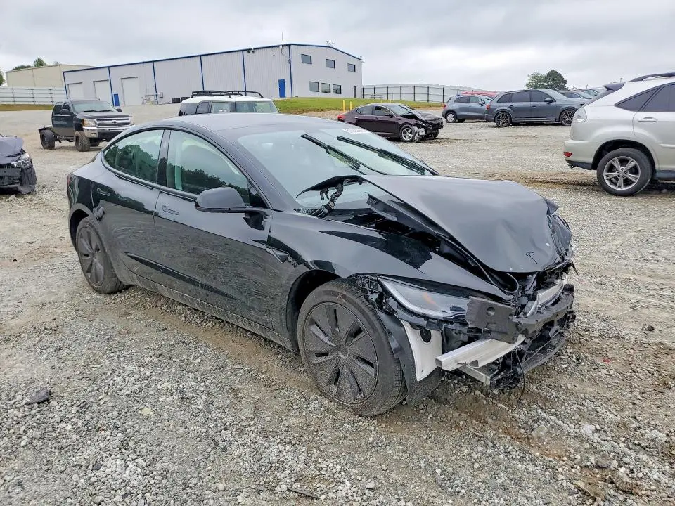 2026 TESLA MODEL 3   