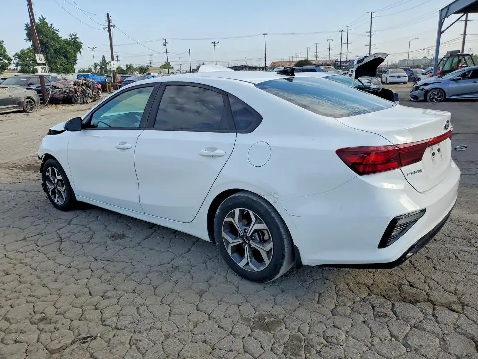 2021 KIA FORTE LXS  