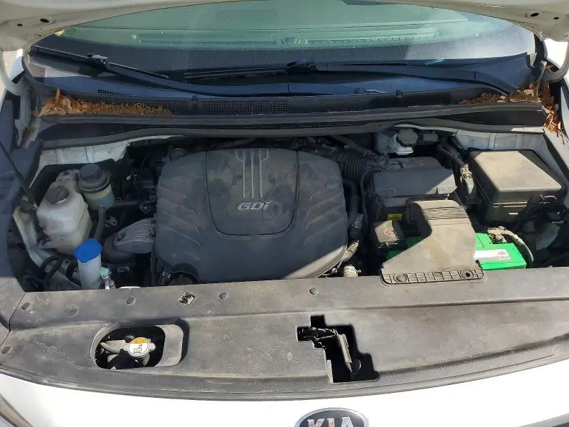 2018 KIA SEDONA LX  