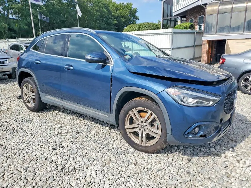 2021 MERCEDES-BENZ GLA 250 4MATIC  