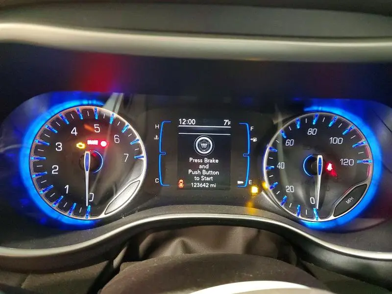 2020 CHRYSLER PACIFICA TOURING  