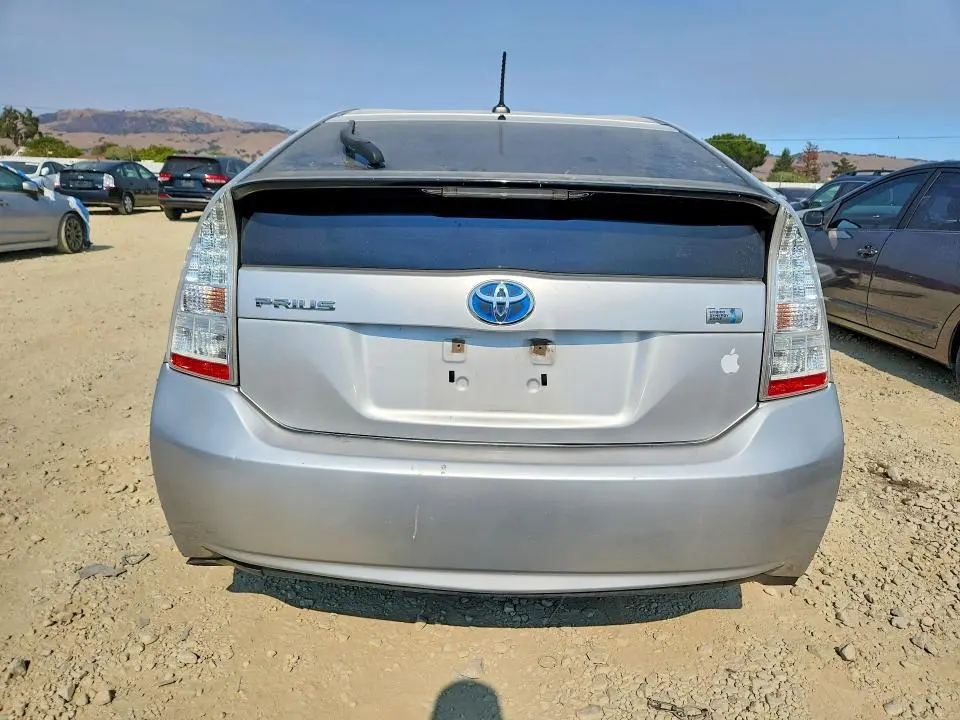 2010 TOYOTA PRIUS II  