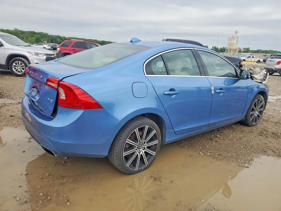2015 VOLVO S60 PREMIER  