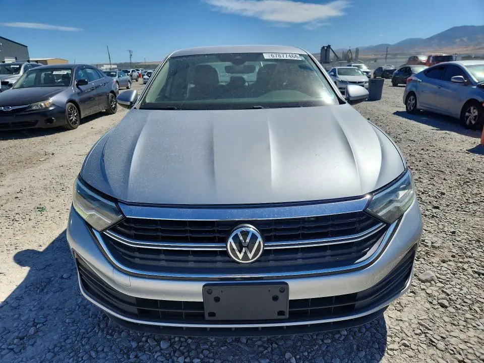 2022 VOLKSWAGEN JETTA SE  